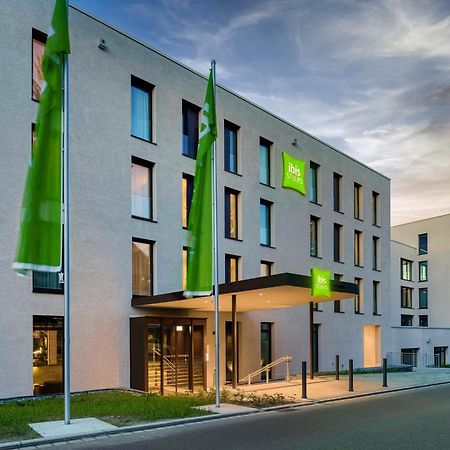 Hotel ibis Styles Friedrichshafen Exterior foto